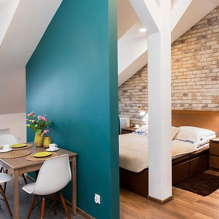 Apartament Old Town Apartment Освиенцим Екстериор снимка